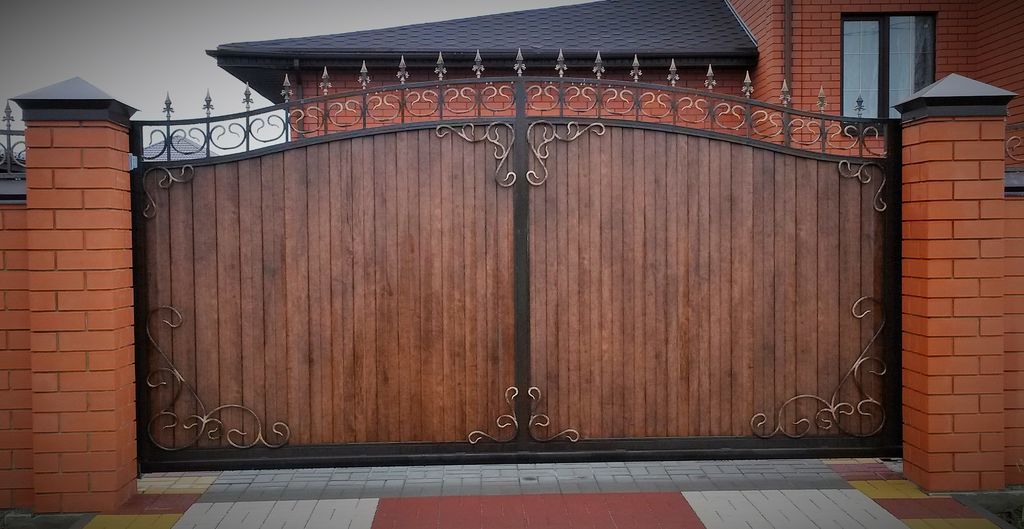 Купить простые ворота для дома: советы по выбору, установке и уходу в Великом Устюге от 33239 руб | ВоротМастер-Влс