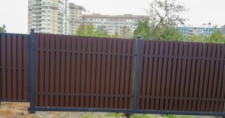 Купить распашные ворота из штакетника Великий Устюг, цена от 2753 руб.
